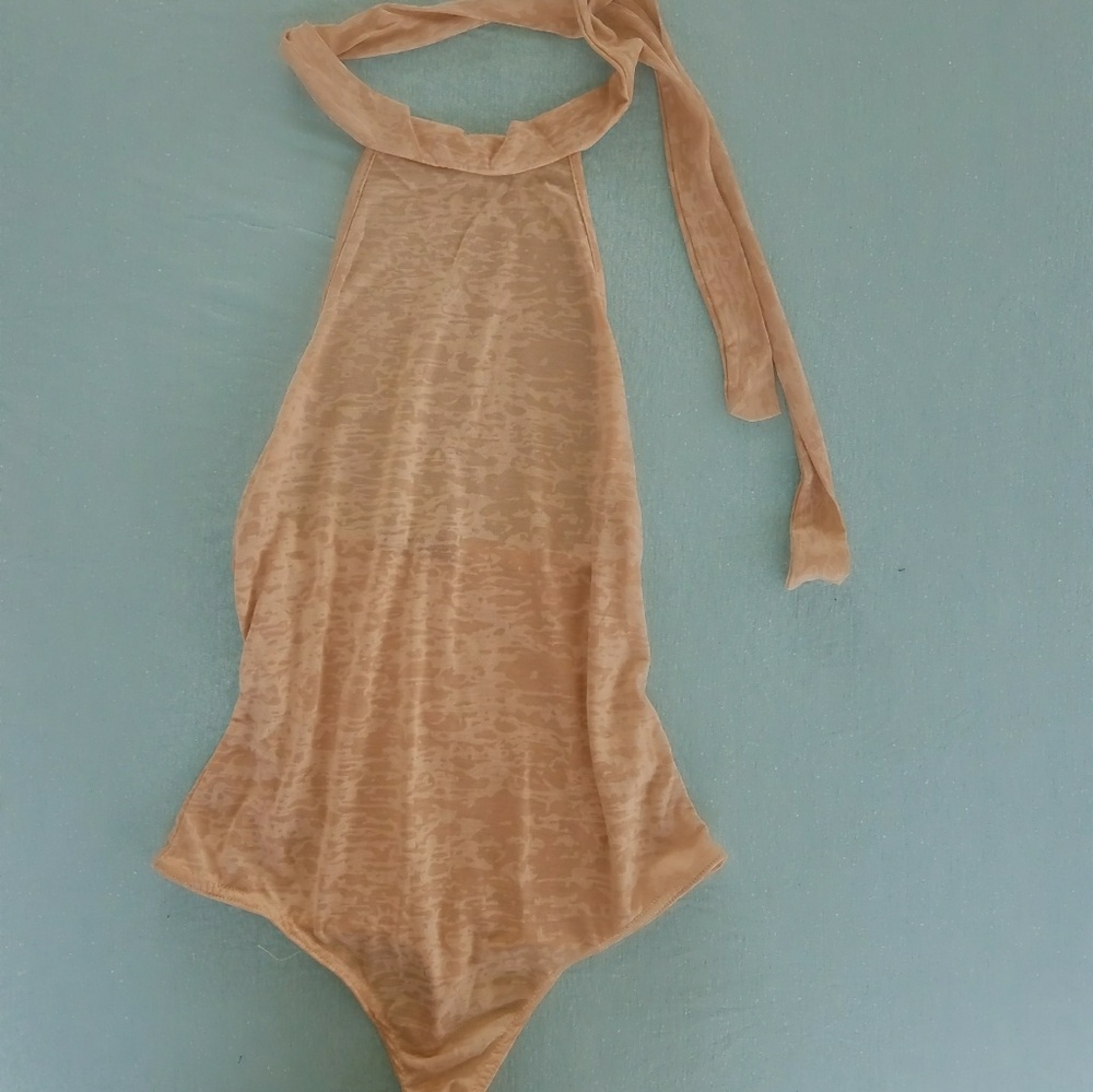 Women's Boohoo Nude Burnout Halter Bodysuit